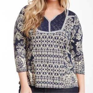 Lucky Brand Carlsbad Bib Front
Blouse Navy&Cream geometric Pattern Women Medium